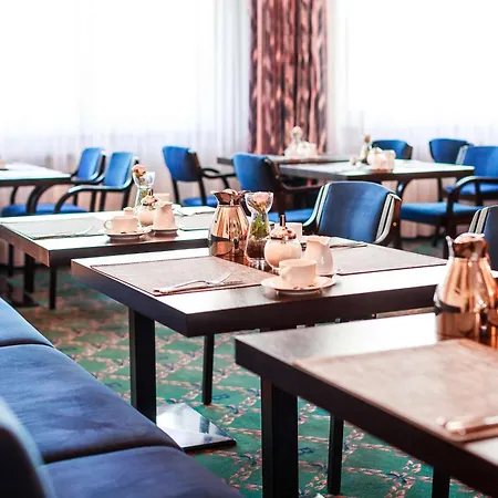PLAZA Hotel Blankenburg Ditzingen, Sure Hotel Collection-3