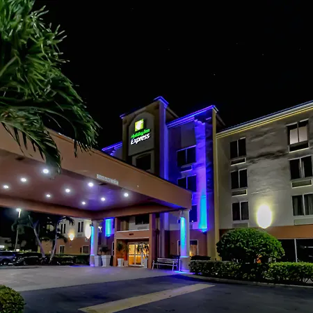 Holiday Inn Express Hotel & Suites Cocoa Beach By Ihg-2