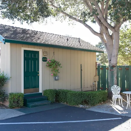 Sea Breeze Inn - Pacific Grove-3