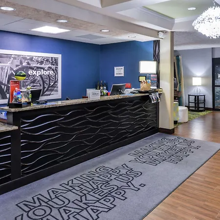 Hampton Inn Eugene-3