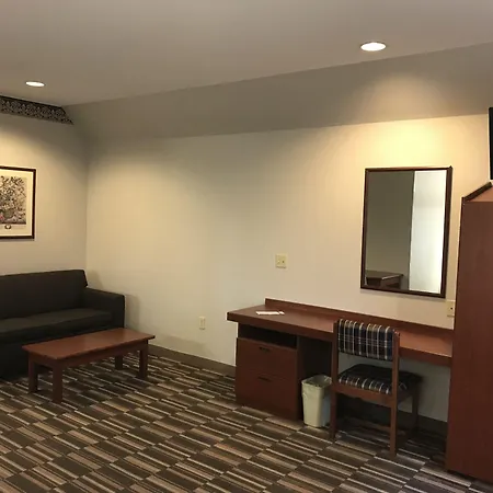 Microtel Inn & Suites Urbandale-3