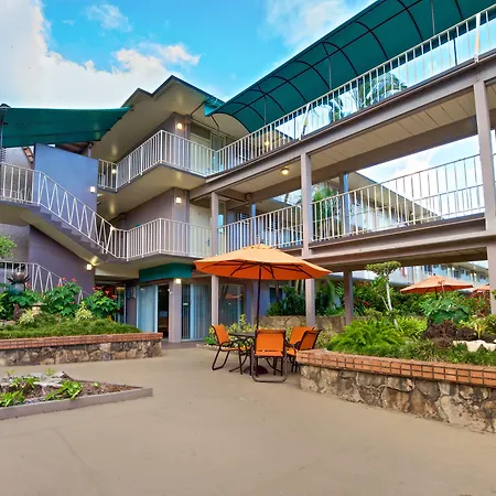 Pacific Marina Inn Airport-2