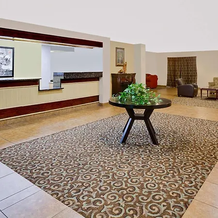 Super 8 By Wyndham Plainview-2