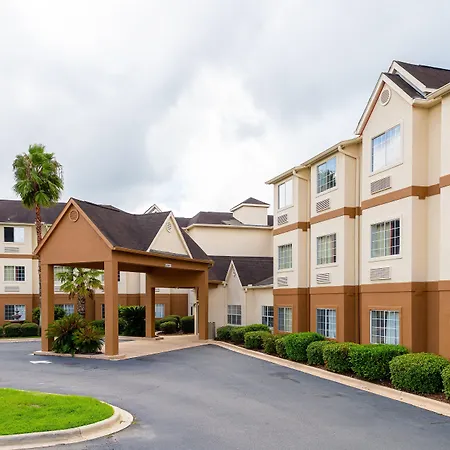Red Roof Inn Plus+ & Suites Savannah - I-95-2