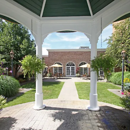 Ethan Allen Hotel-3
