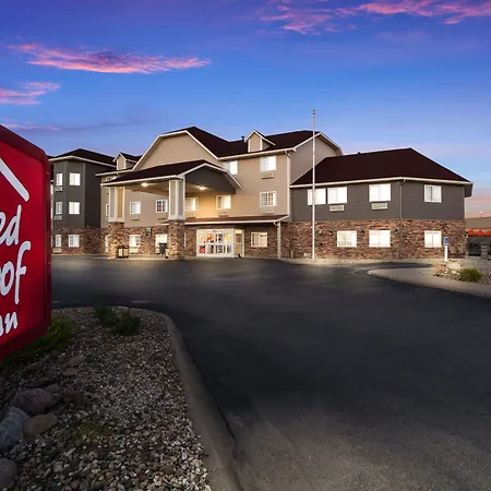 Red Roof Inn & Suites Omaha - Council Bluffs-3