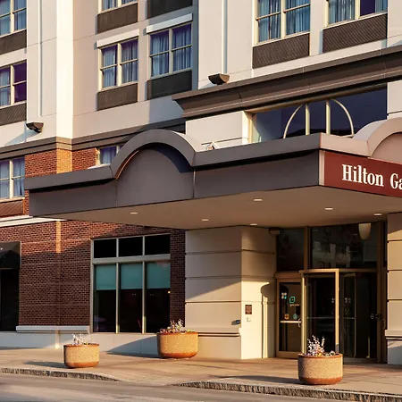 Hilton Garden Inn Omaha Downtown-Old Market Area-2