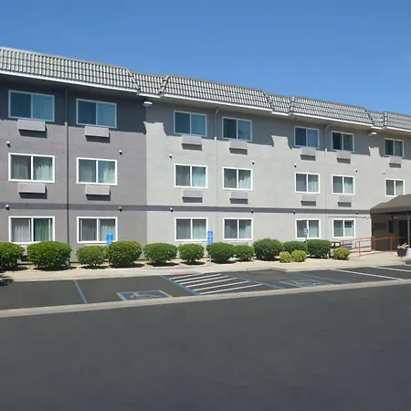 Super 8 By Wyndham Chico-3