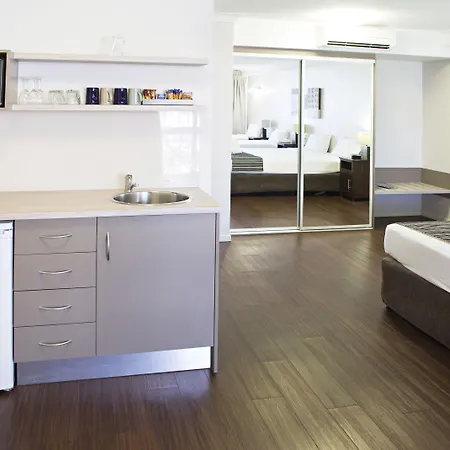 Cairns Plaza Hotel-2