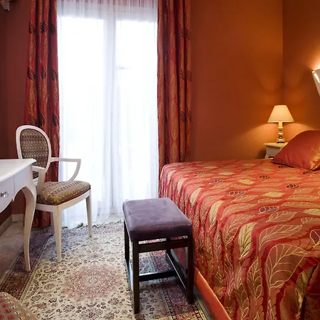 Hotel L'Olivier - Piscine & Parking-3