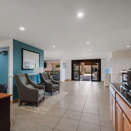 Surestay Plus Hotel By Best Western Berkeley Springs-3