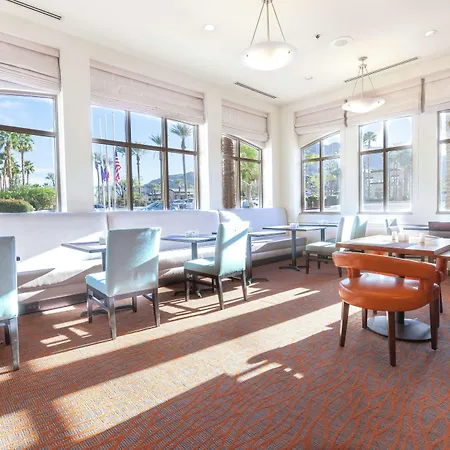 Hilton Garden Inn Palm Springs/Rancho Mirage-3