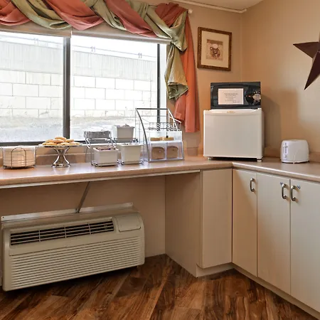 Americas Best Value Inn New Paltz-2