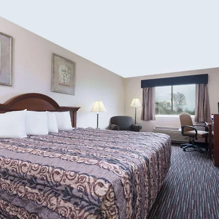 Baymont By Wyndham Columbus/Rickenbacker-3