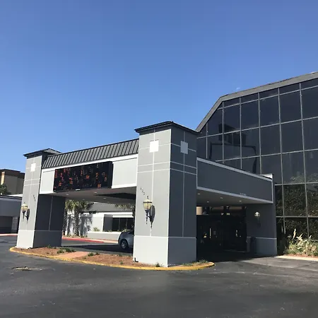 Super 8 By Wyndham Mobile I-65-3