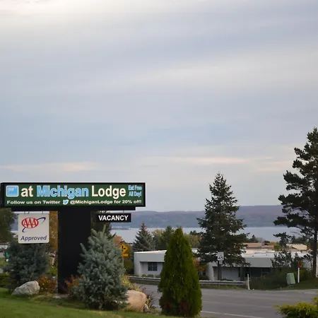 Baymont By Wyndham Petoskey-3