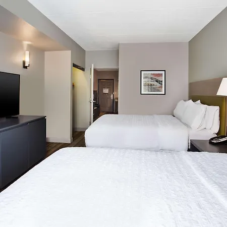 Hampton Inn & Suites By Hilton- Newark Airport Elizabeth-2