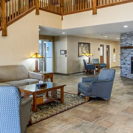 Quality Inn & Suites Fort Madison Near Hwy 61-3