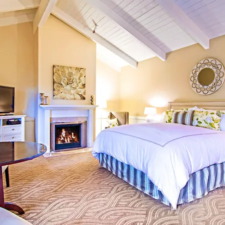 Carriage House Inn-3