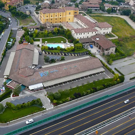 Vip'S Motel Luxury Accommodation & Spa-3
