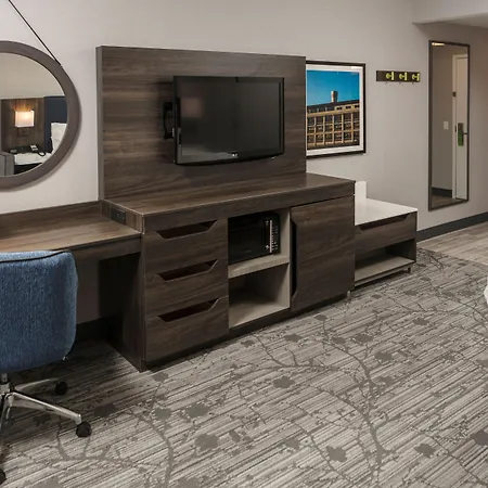 Hampton Inn Easton-3