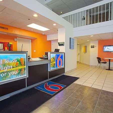 Motel 6-East Brunswick, Nj-2