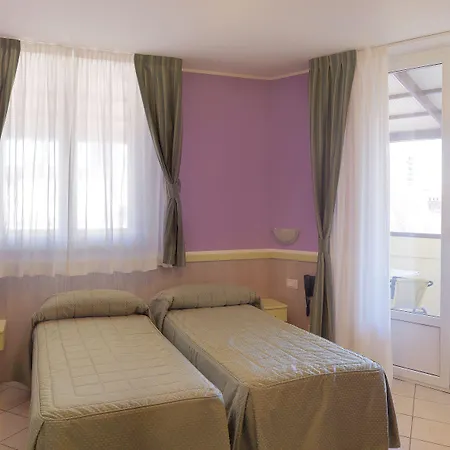 Hotel Arco Romana-3