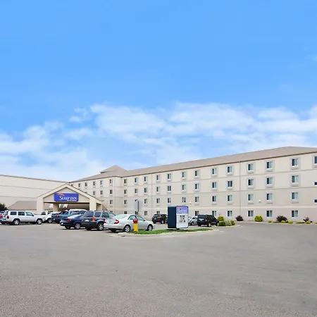 Sleep Inn & Suites Conference Center And Water Park-3