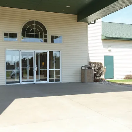 Boarders Inn & Suites By Cobblestone Hotels - Shawano-3