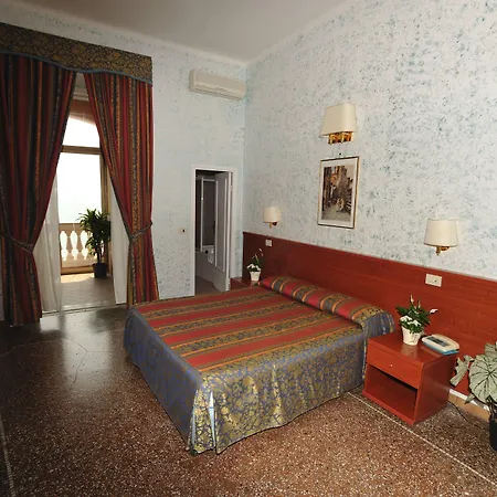 Hotel Miramare-3