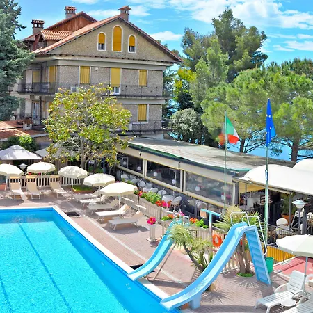 La Riserva di Castel d'Appio- Charme&Relax-3