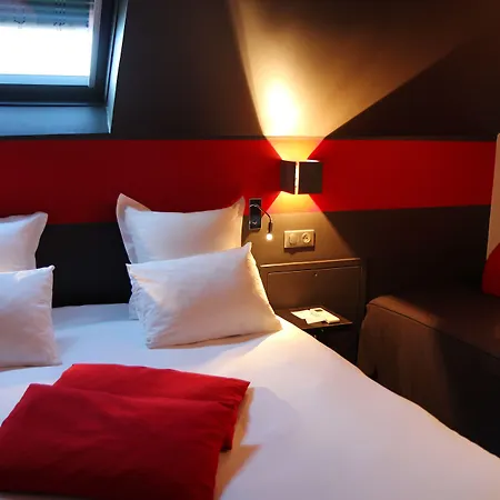 Best Western The Hotel Versailles-3