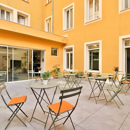 Hotel Le Noailles Nice Gare-3