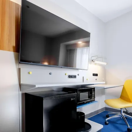 Microtel Inn & Suites By Wyndham Olean-3