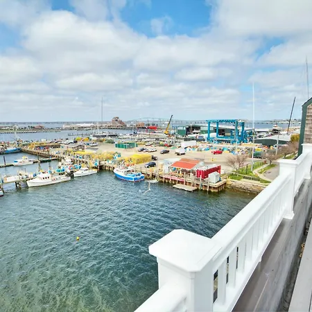 Club Wyndham Inn On Long Wharf-2