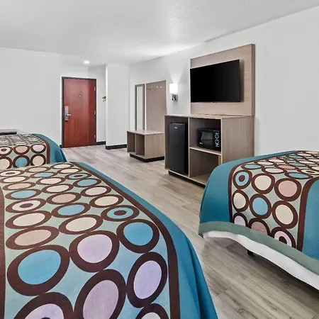 Super 8 By Wyndham Weatherford-3