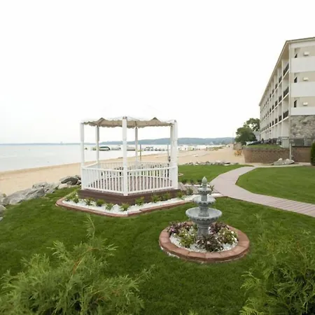 Parkshore Resort-2