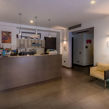 ALFRED HOTELS Monaco - Hôtel rénové-3