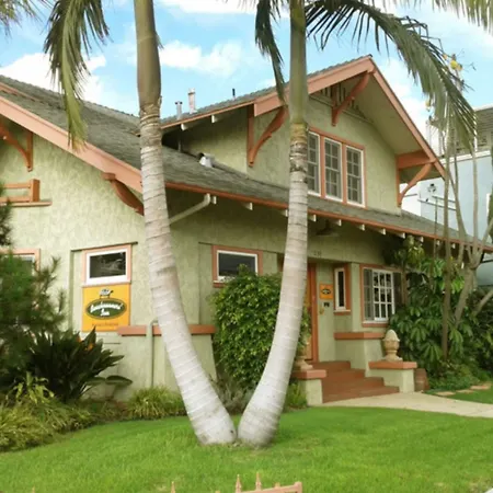 Beachrunners Inn-2
