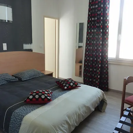 Cit'Hotel de La Vallée-3