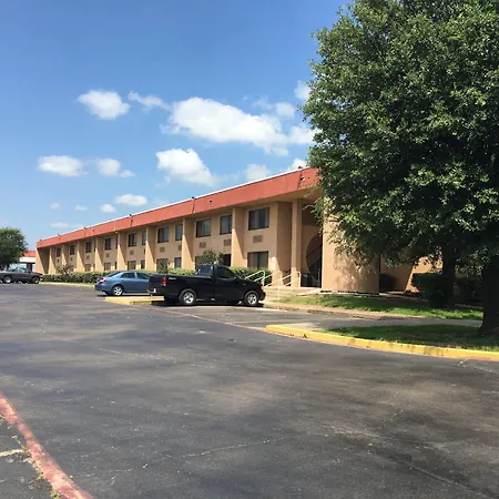 Days Inn By Wyndham Sherman-2