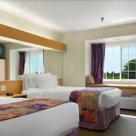 Microtel Inn & Suites By Wyndham Mankato-2