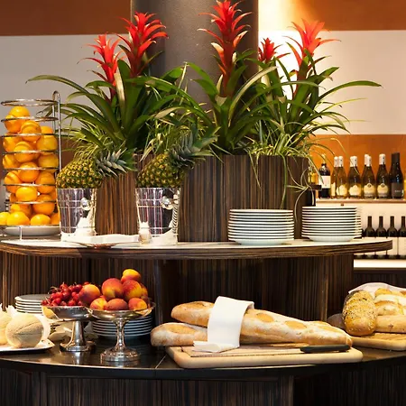 Hotel Adlon-3