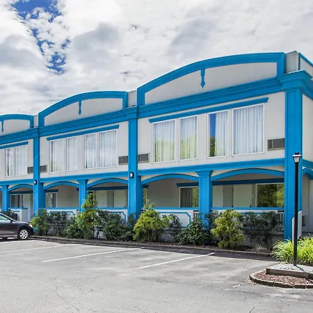 Econo Lodge Inn & Suites Old Saybrook - Westbrook-3