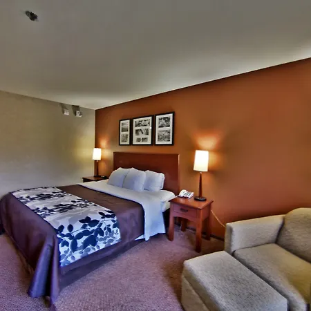 Sleep Inn & Suites Dunmore-2