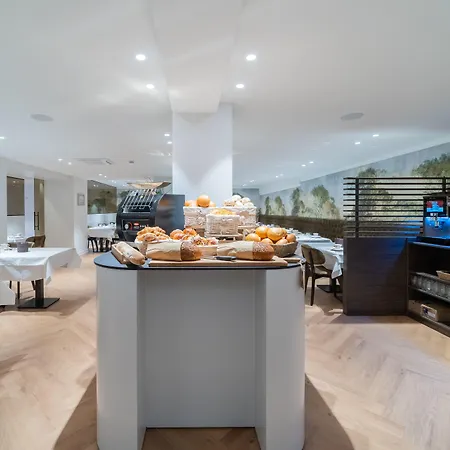 Grand Hotel Normandy By Cw Hotel Collection-3