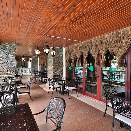 Crystal Palace Luxury Resort & Spa-2