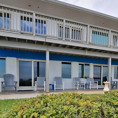 Driftwood Beach Motel-3