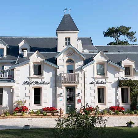Hôtel The Originals Résidence de Rohan (EX RELAIS DU SILENCE)-2