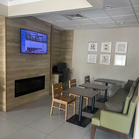 Country Inn & Suites By Radisson, Midway - Tallahassee West-3